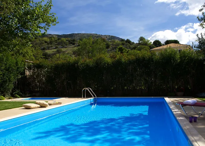 Exanthia Villas شقة *