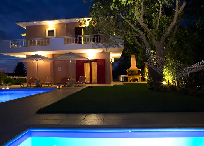 Exanthia Villas *