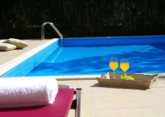 Exanthia Villas