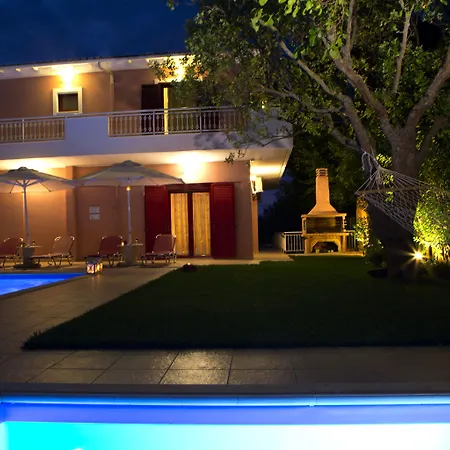 Exanthia Villas *